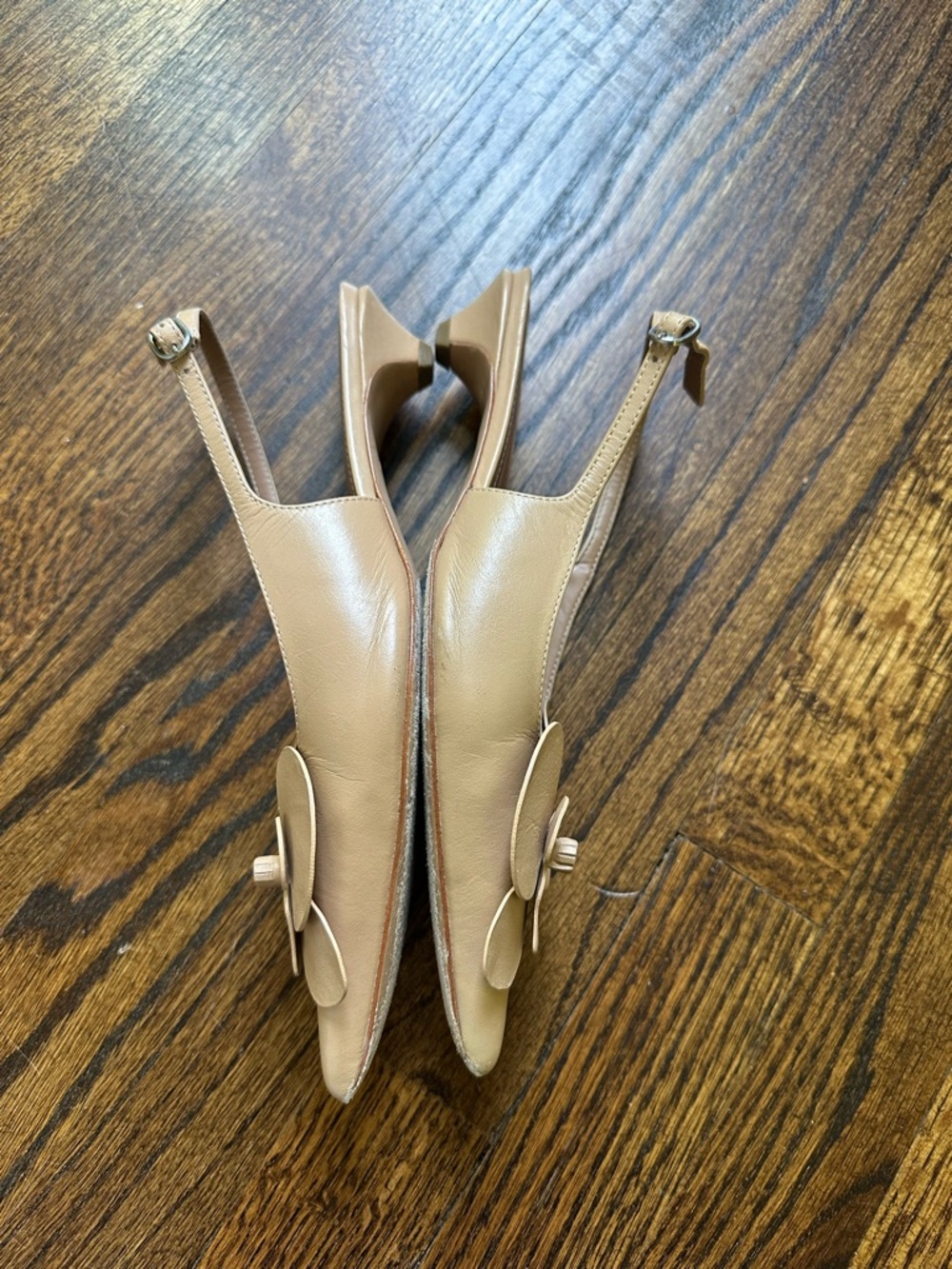 Anthropologie Maeve Women’s Tan Slingback Pointed-Toe Flats Shoes Flower Accent - Picture 4 of 16